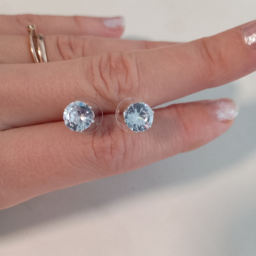 New Cubic Zirconia Silver Earrings With Gift Box 🎁